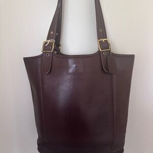 Vintage Coach 9090 Brown and Gold Shoulder Bag